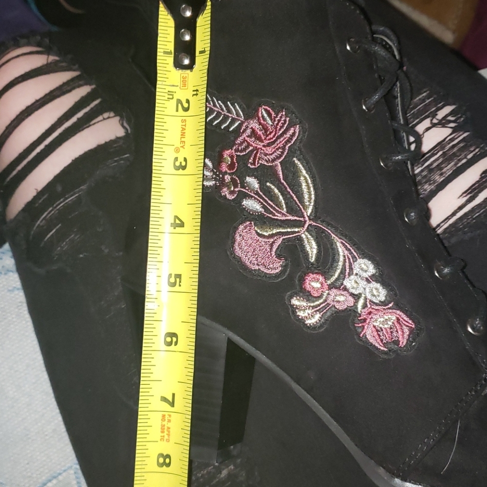 Floral Embroidered Booties - Picture 10 of 10